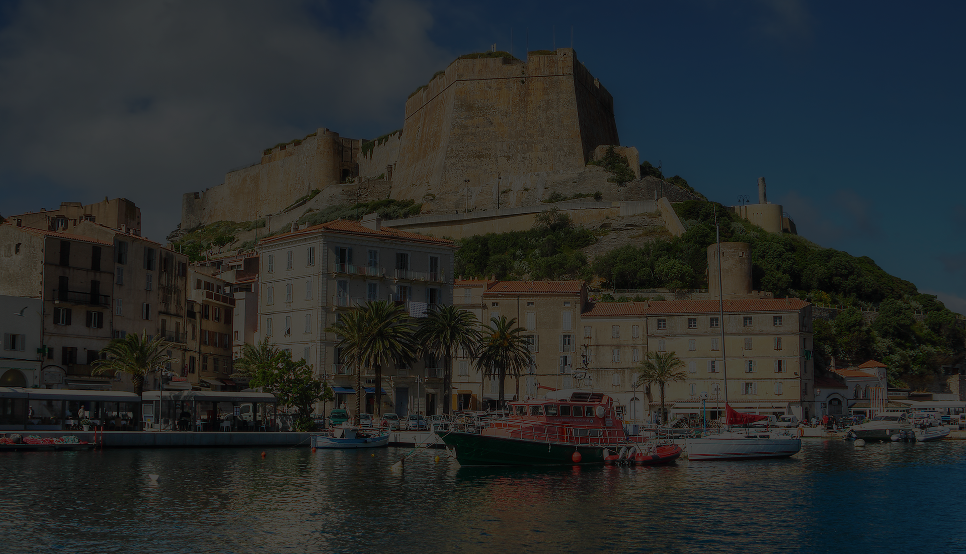 La Corse entre villes côtières chics